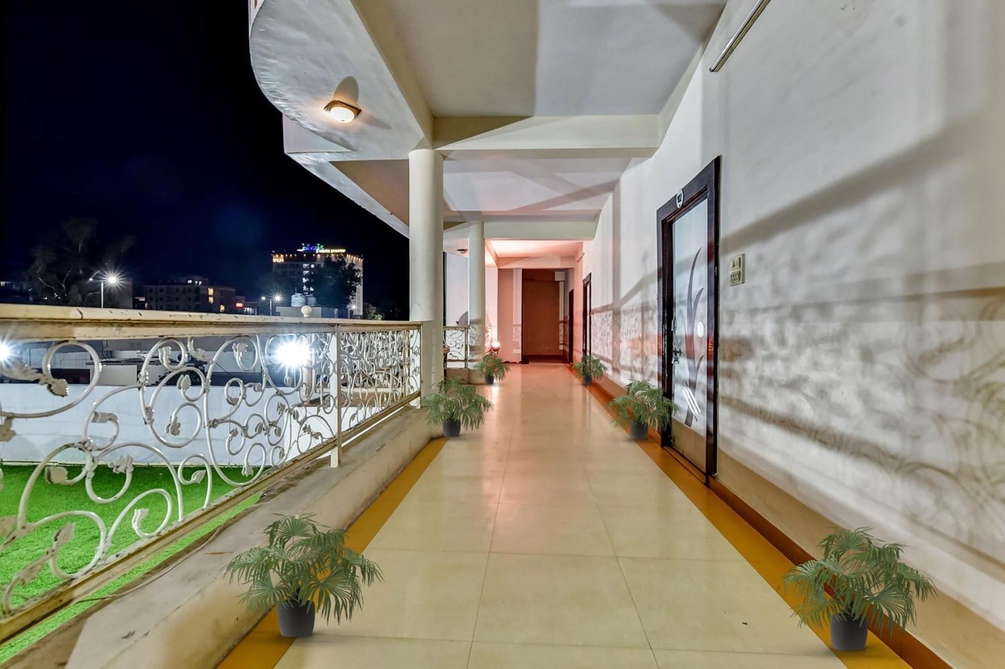 Hotel O Utsav Vatika Hotel Kota  Bagian luar foto